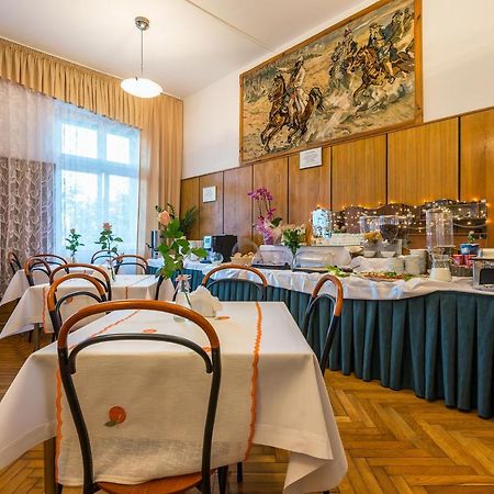 Savoy Wroclaw Hostel ภายนอก รูปภาพ