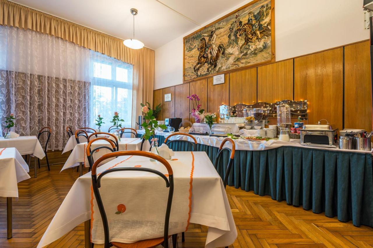 Savoy Wroclaw Hostel ภายนอก รูปภาพ